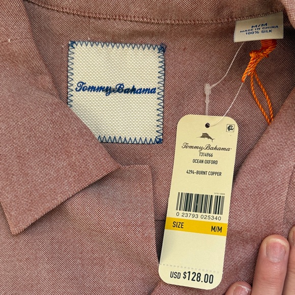 Tommy Bahama NWT Men's Ocean Oxford Button Down Shirt in Burnt Copper. - Picture 8 of 13